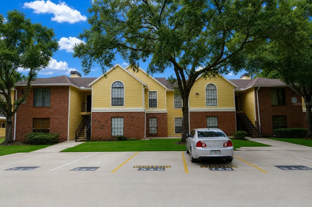 8764 Mallard Reserve Drive Tampa FL 33614