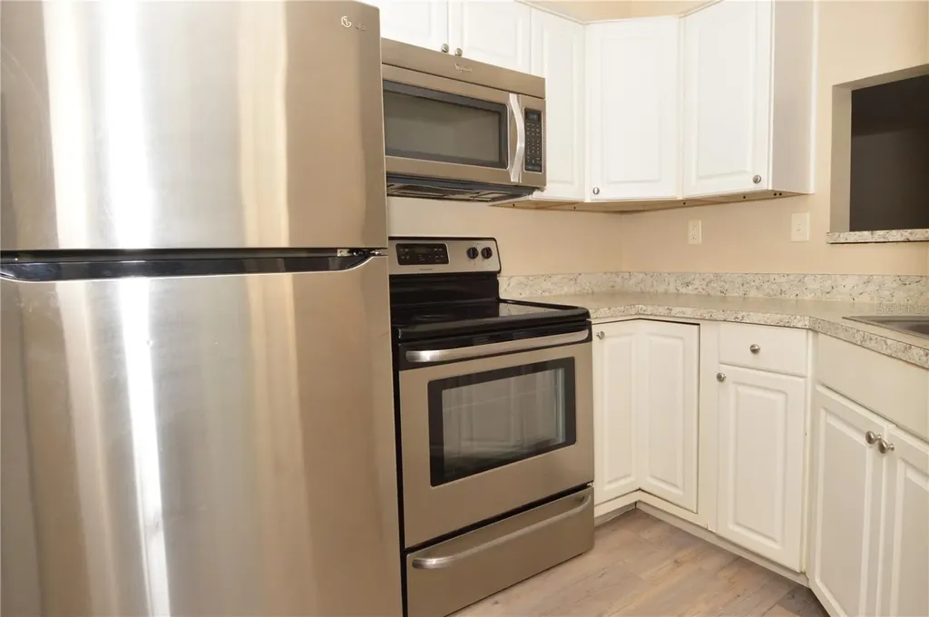 8764 Mallard Reserve Drive Tampa FL 33614