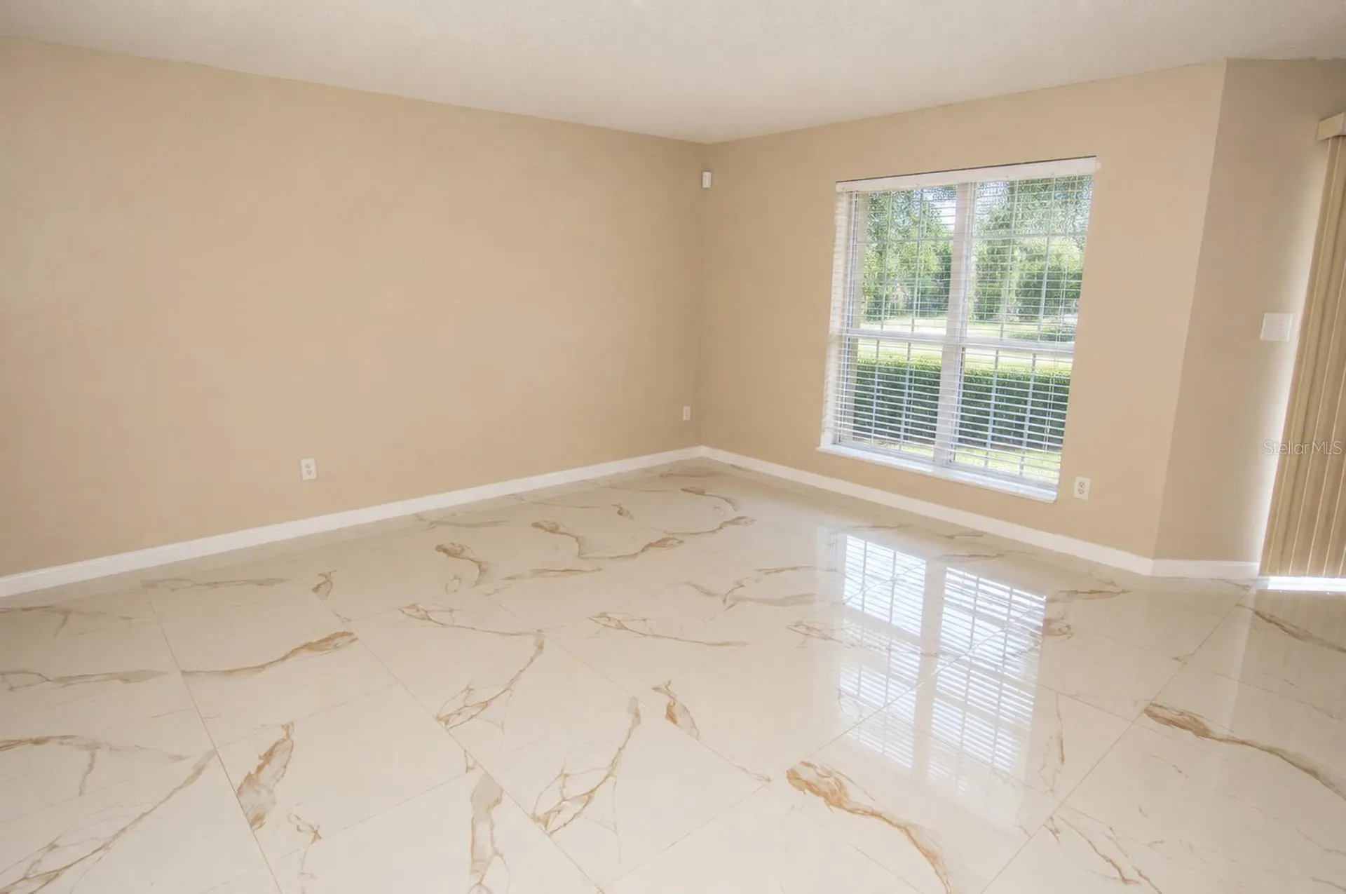 8764 Mallard Reserve Drive Tampa FL 33614