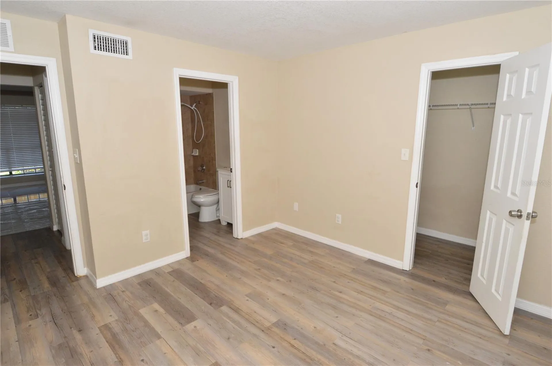 8764 Mallard Reserve Drive Tampa FL 33614