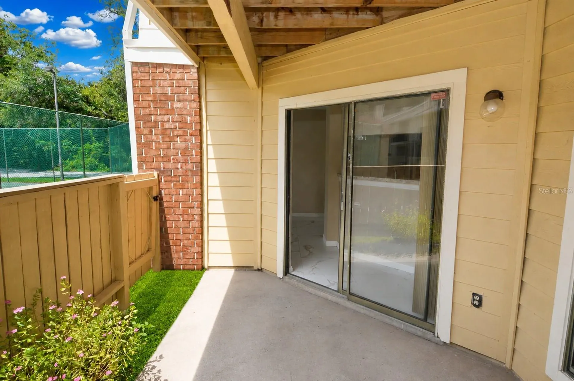 8764 Mallard Reserve Drive Tampa FL 33614