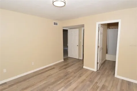 8764 Mallard Reserve Drive Tampa FL 33614