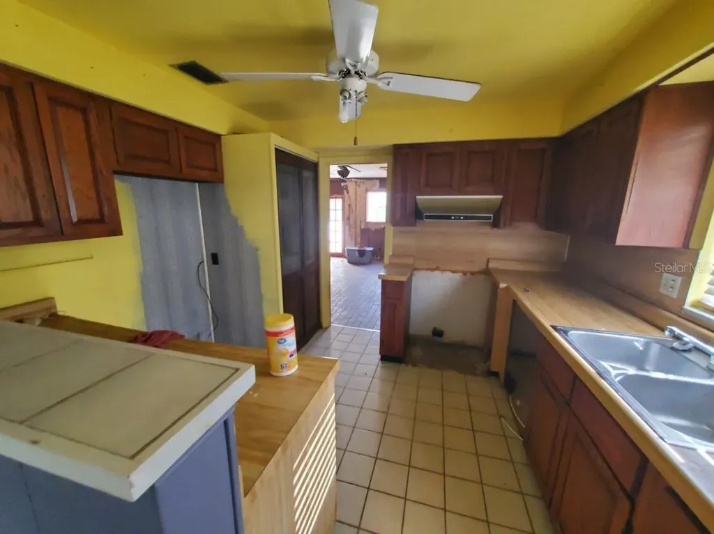 9956 136th Street Seminole FL 33776