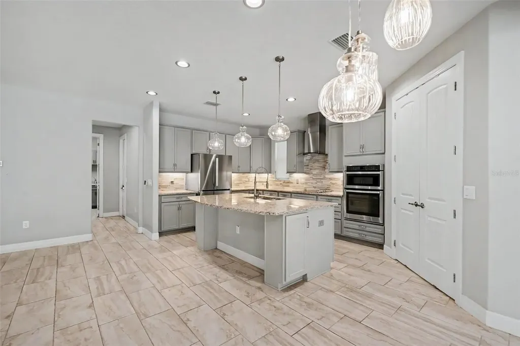 11610 Dublin Grafton Drive Riverview FL 33579