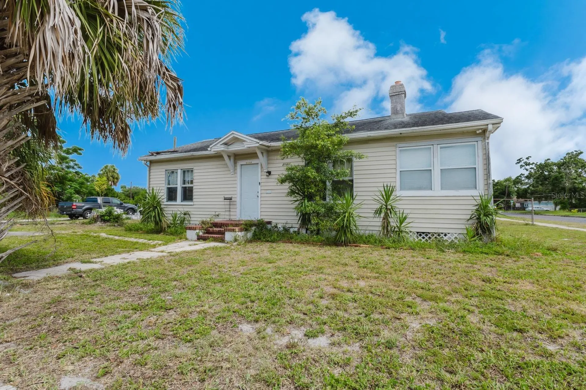 2560 5th Avenue S St Petersburg FL 33712