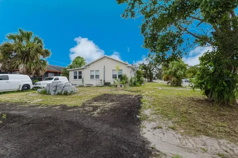 2560 5th Avenue S St Petersburg FL 33712