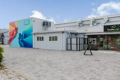 2560 5th Avenue S St Petersburg FL 33712