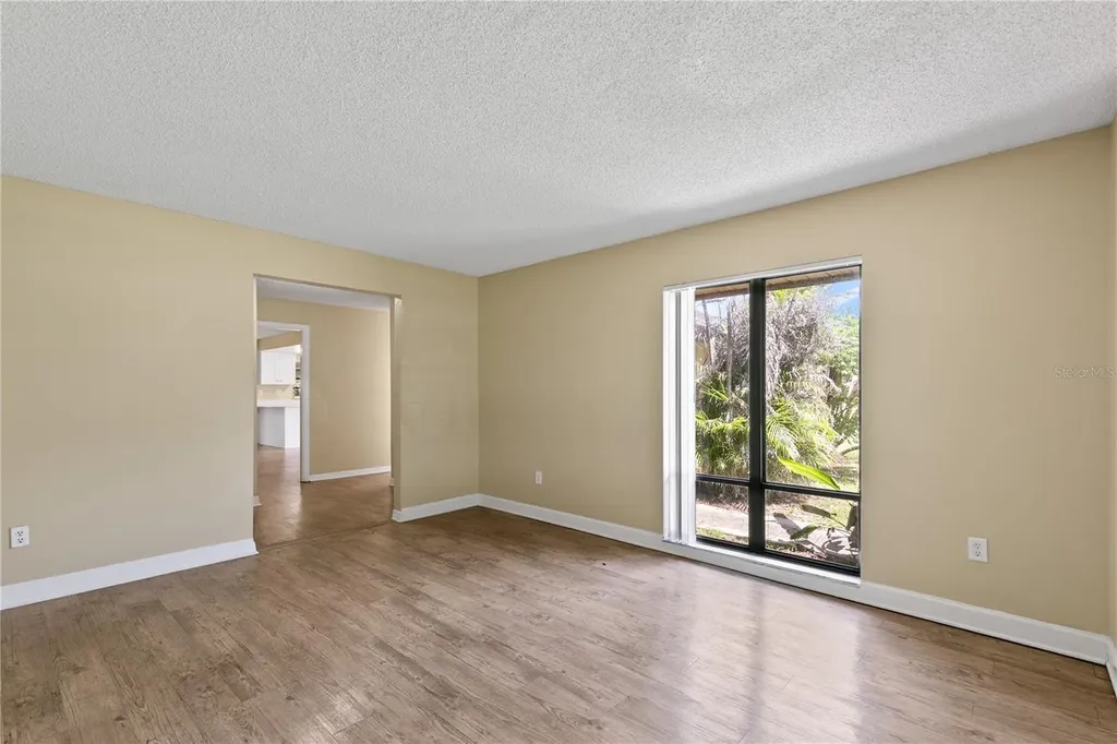 1504 Perez Orlando FL 32825