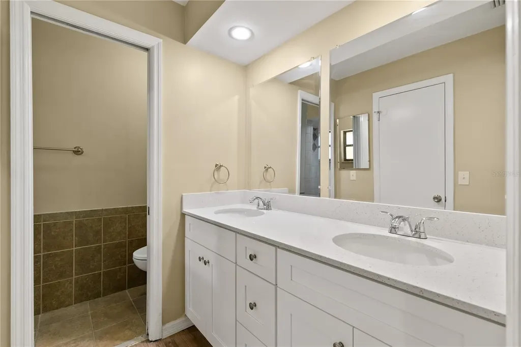 1504 Perez Orlando FL 32825
