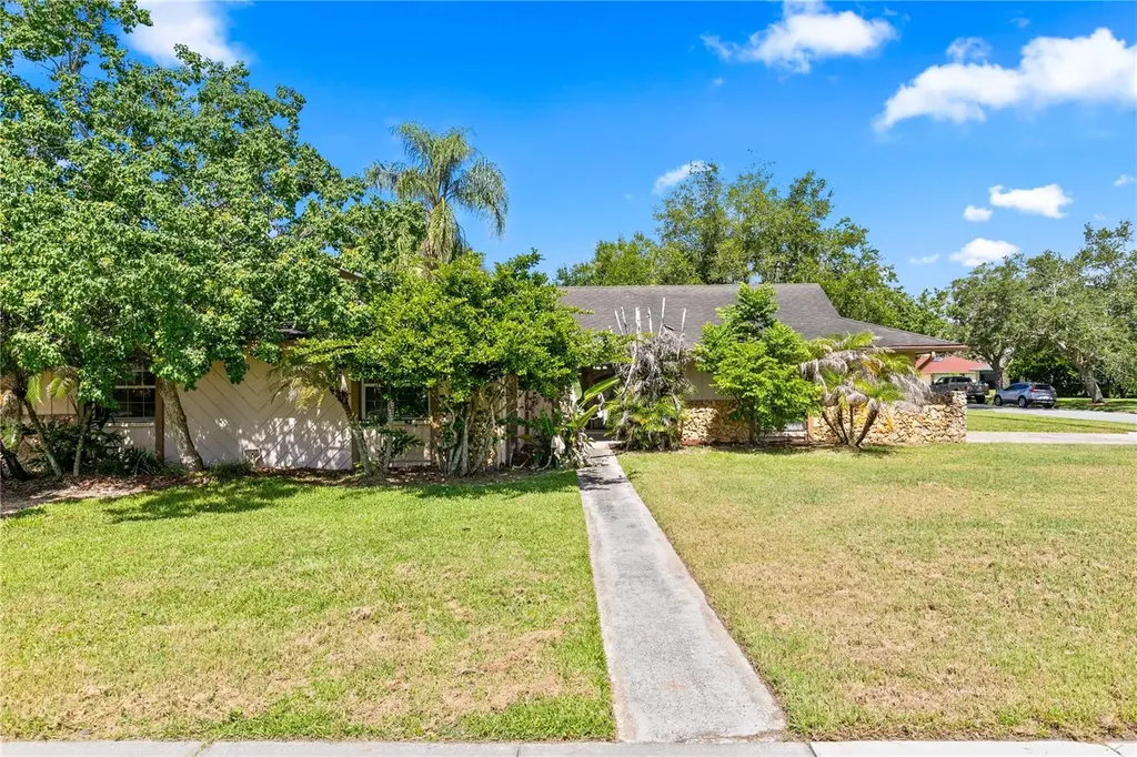 1504 Perez Orlando FL 32825