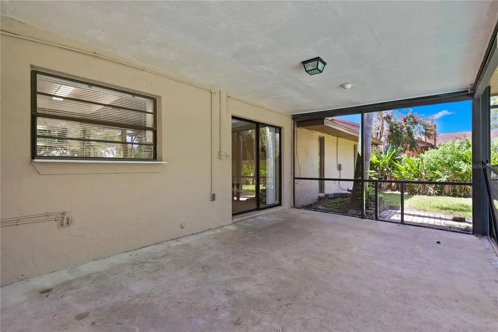 1504 Perez Orlando FL 32825
