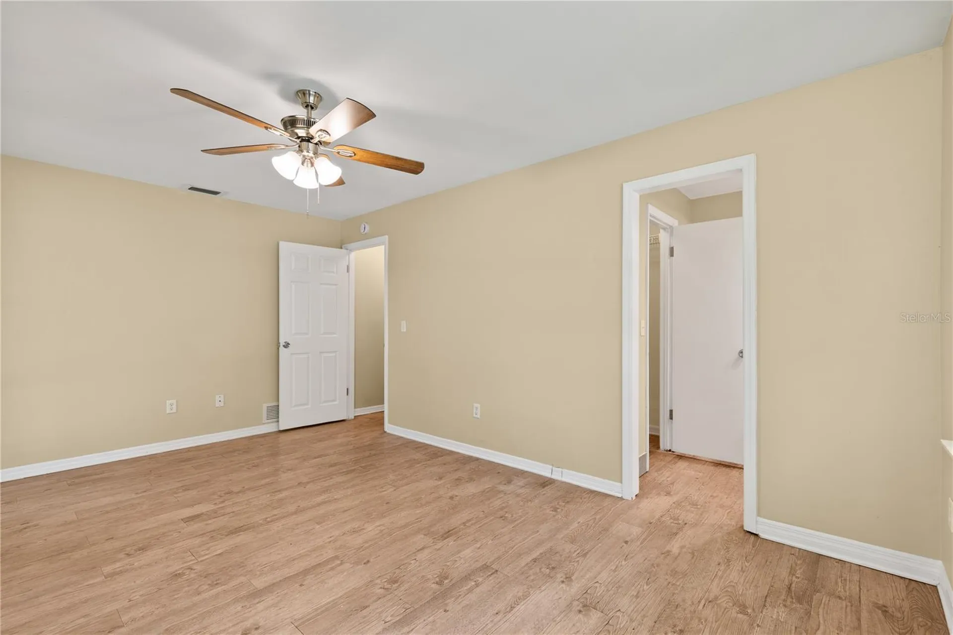 1504 Perez Orlando FL 32825