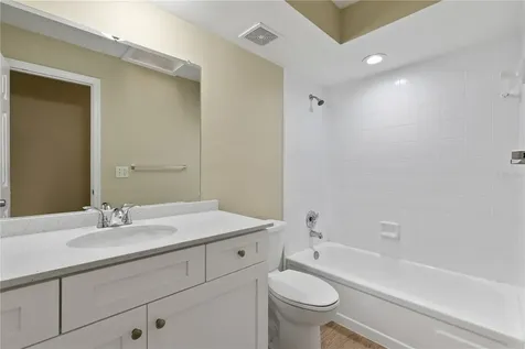 1504 Perez Orlando FL 32825