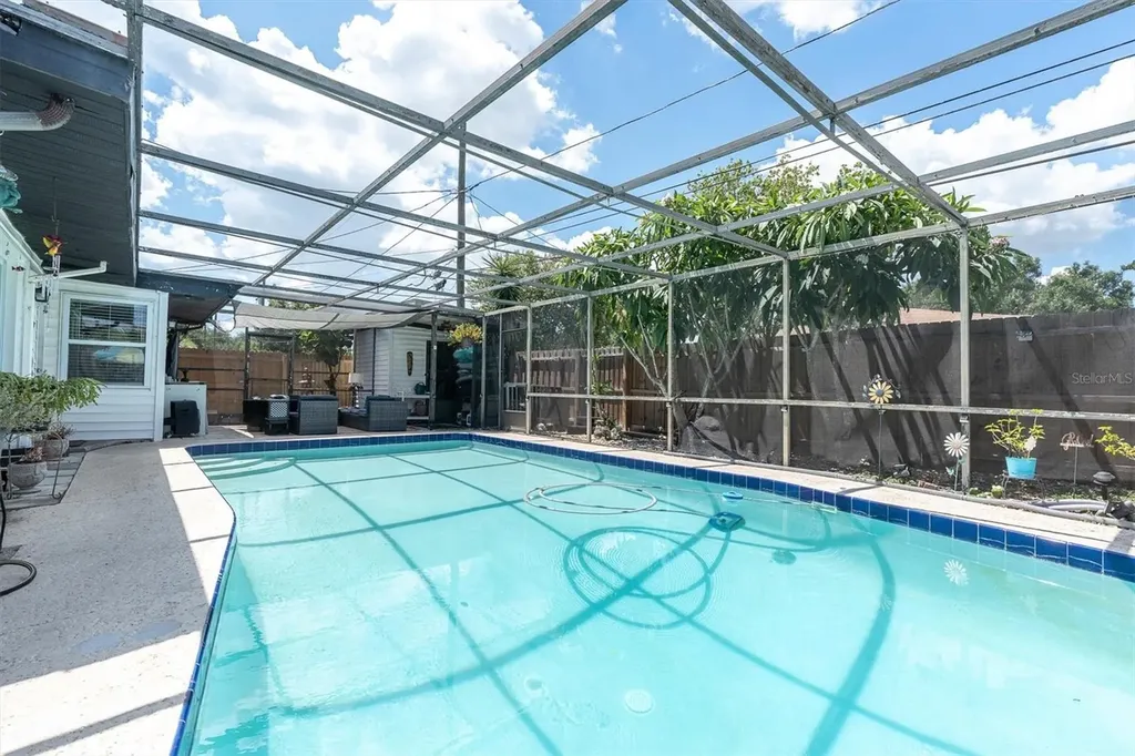 3227 48th Avenue N St Petersburg FL 33714