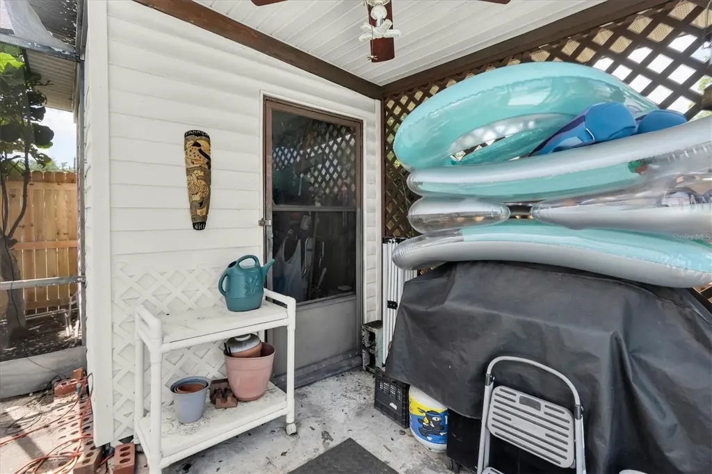 3227 48th Avenue N St Petersburg FL 33714