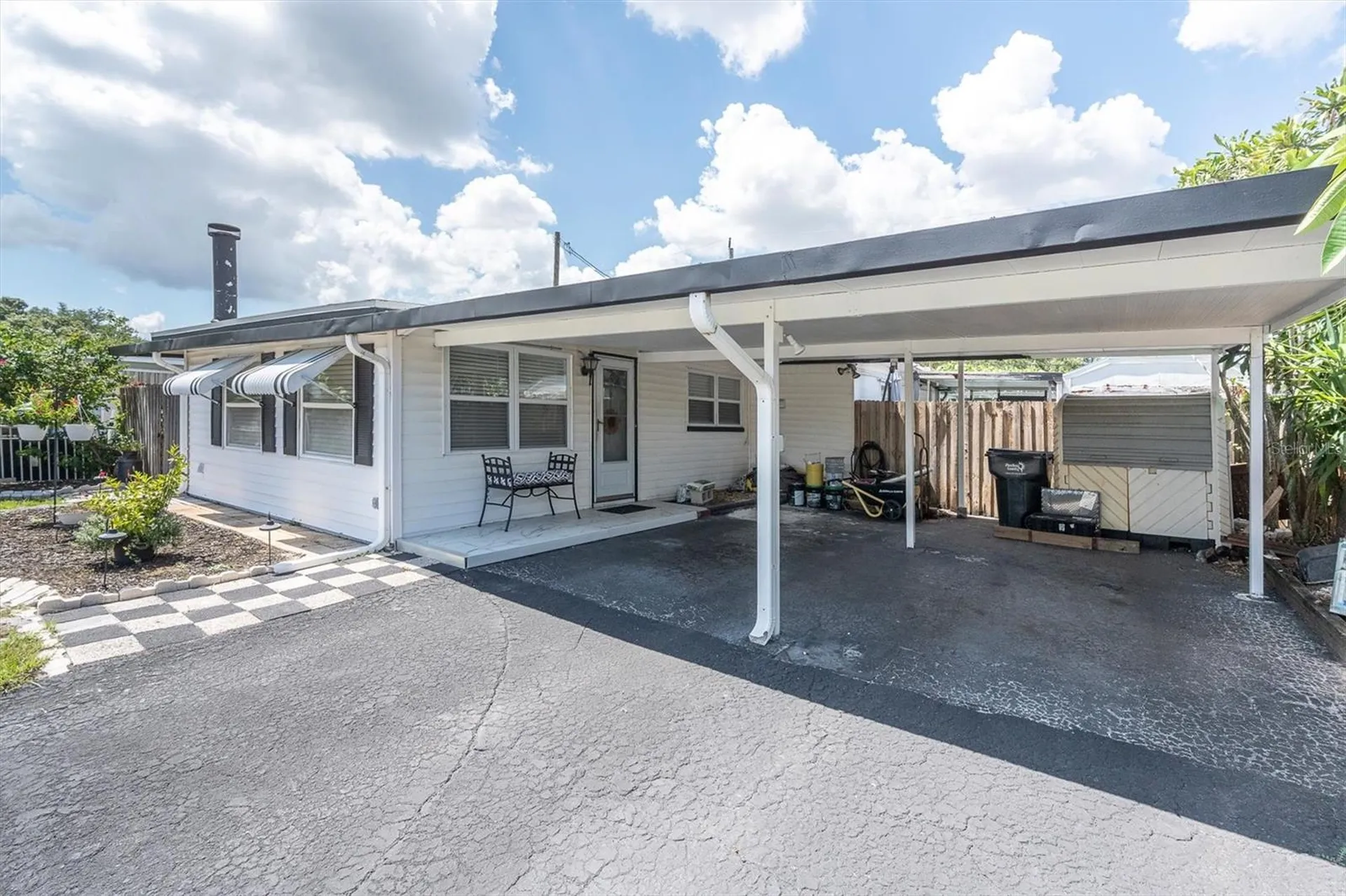 3227 48th Avenue N St Petersburg FL 33714