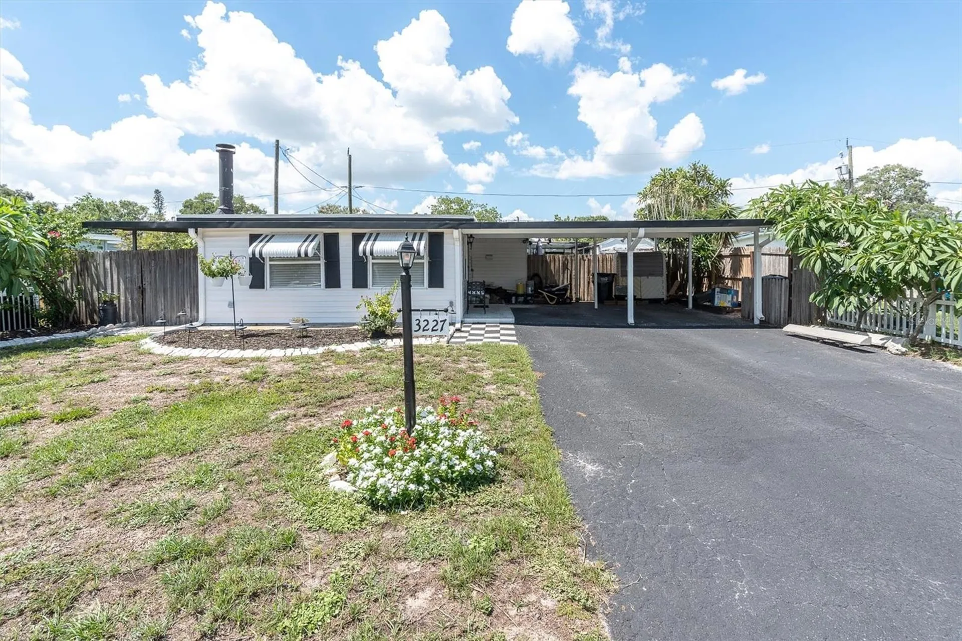 3227 48th Avenue N St Petersburg FL 33714