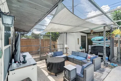 3227 48th Avenue N St Petersburg FL 33714