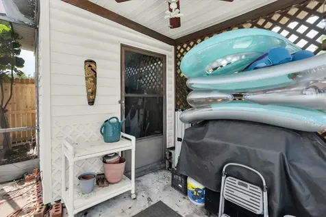 3227 48th Avenue N St Petersburg FL 33714