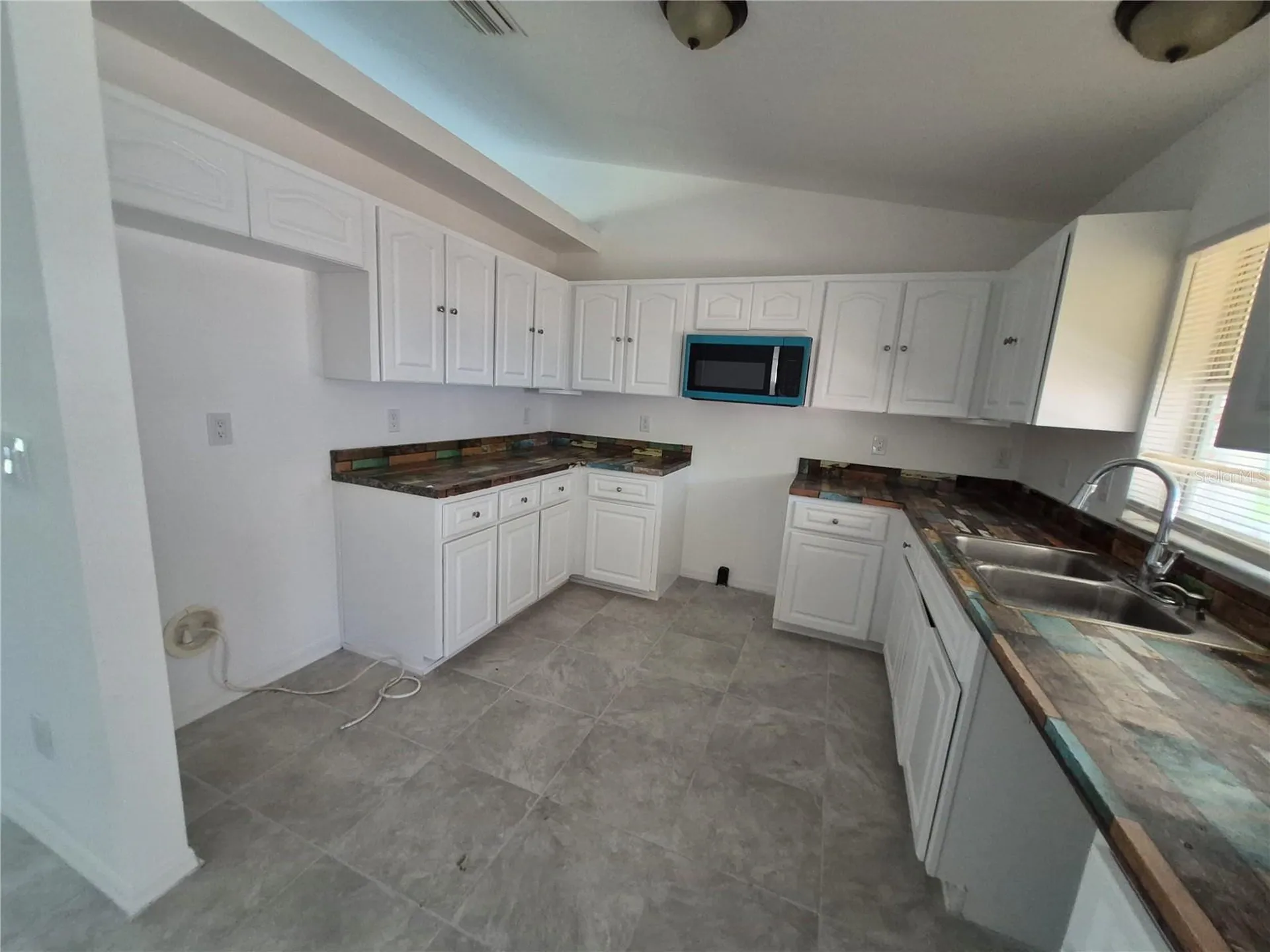 1160 W Geneva Place Citrus Springs FL 34434