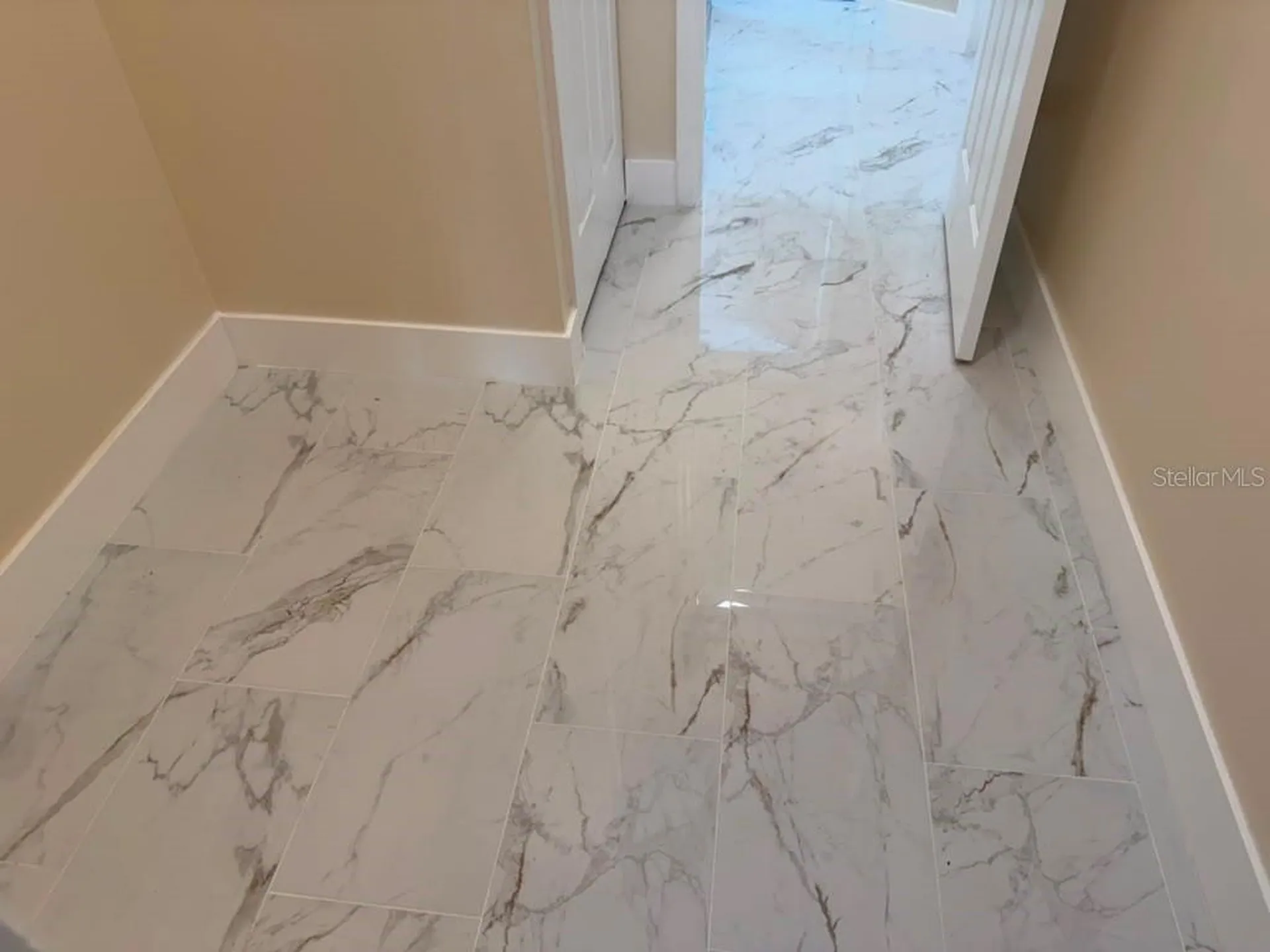 351 Corsica Court Kissimmee FL 34758