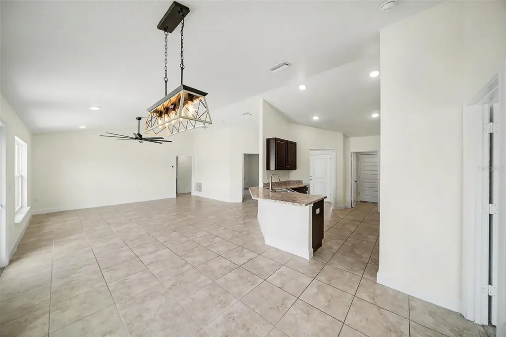 16253 Vine Cliff Avenue Hudson FL 34667