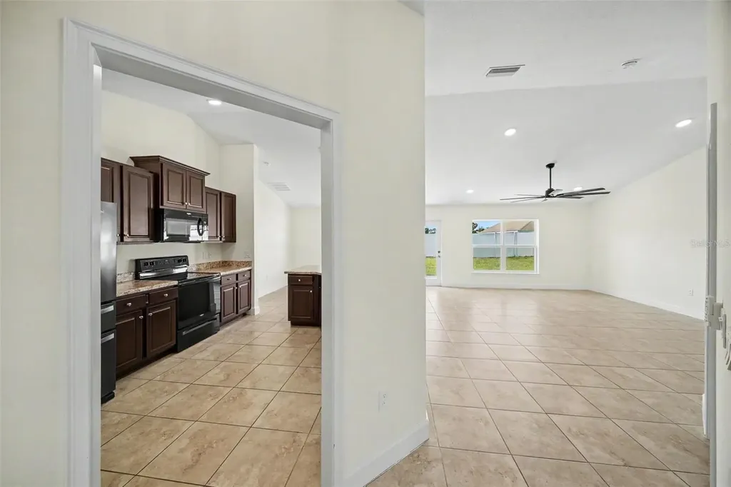 16253 Vine Cliff Avenue Hudson FL 34667