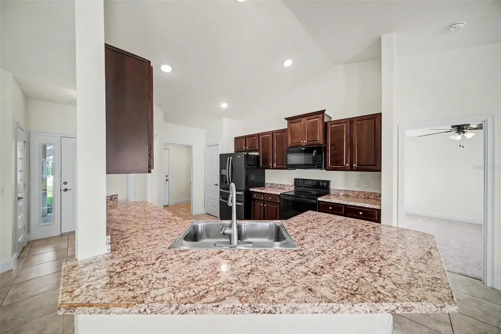 16253 Vine Cliff Avenue Hudson FL 34667