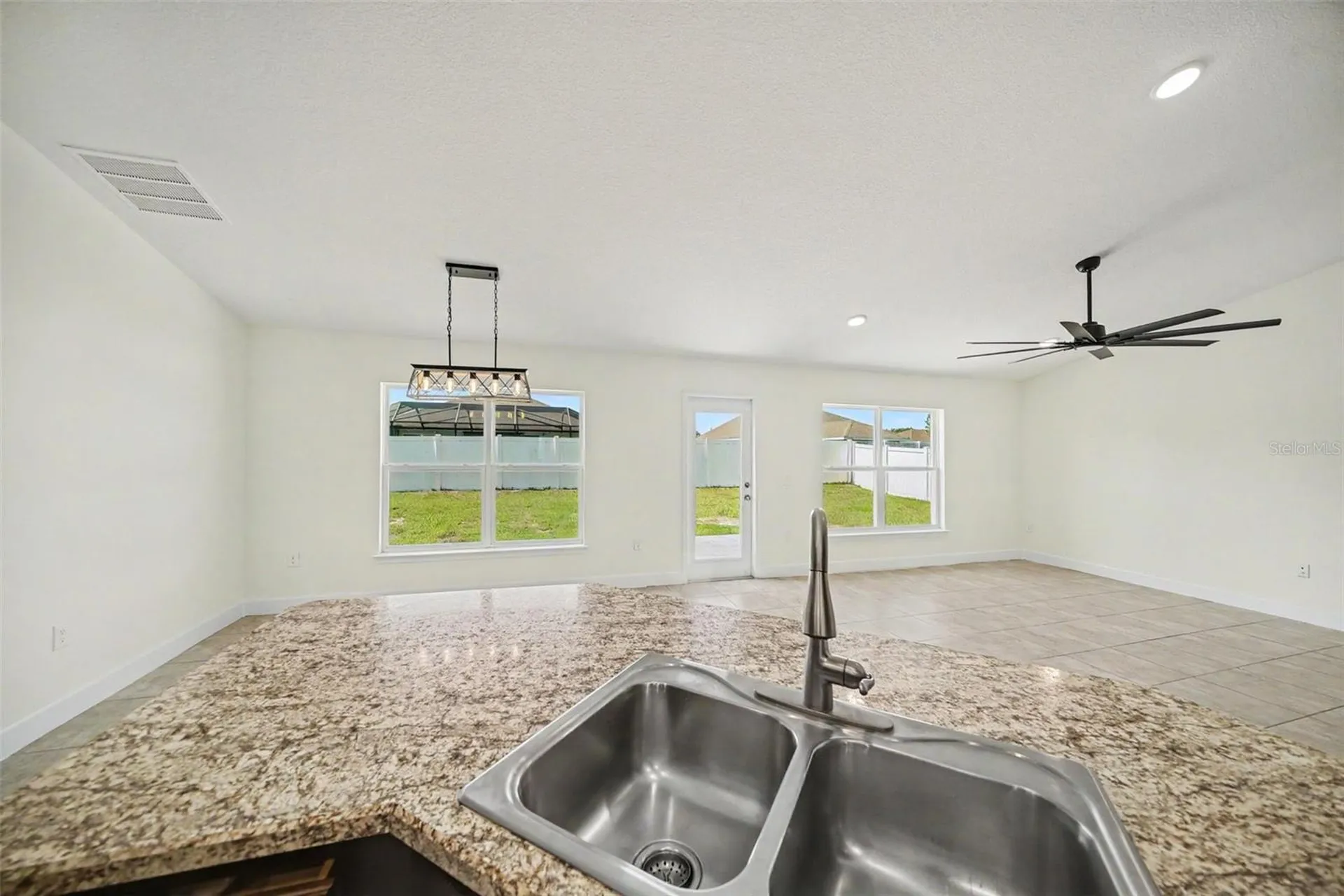 16253 Vine Cliff Avenue Hudson FL 34667
