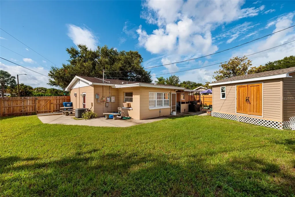 6801 29th Terrace N St Petersburg FL 33710