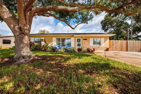 6801 29th Terrace N St Petersburg FL 33710