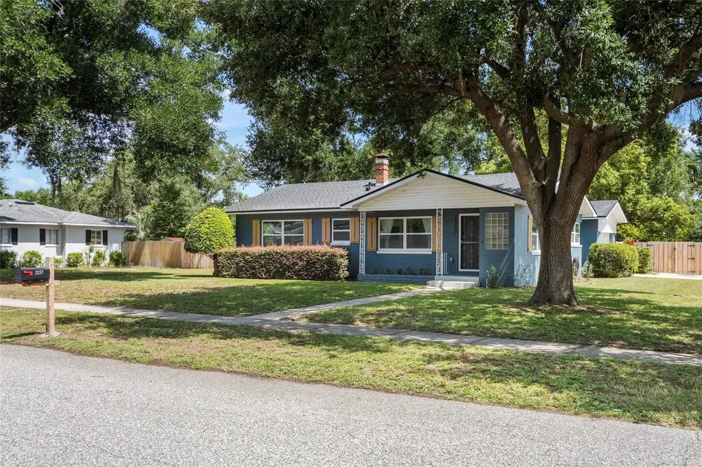 2237 Washington Road Mount Dora FL 32757