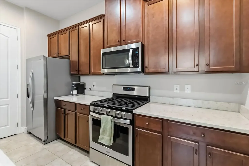 2419 Datura Loop St Cloud FL 34772