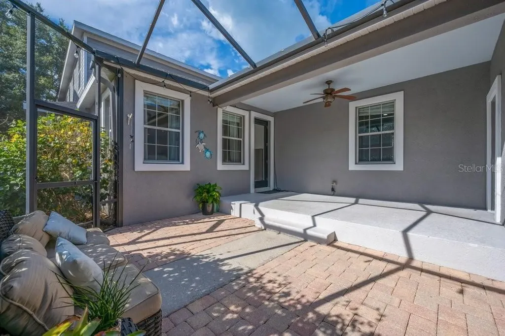 16013 Loneoak View Drive Lithia FL 33547