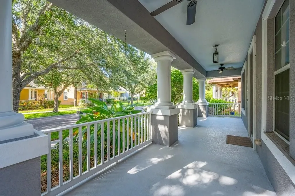 16013 Loneoak View Drive Lithia FL 33547