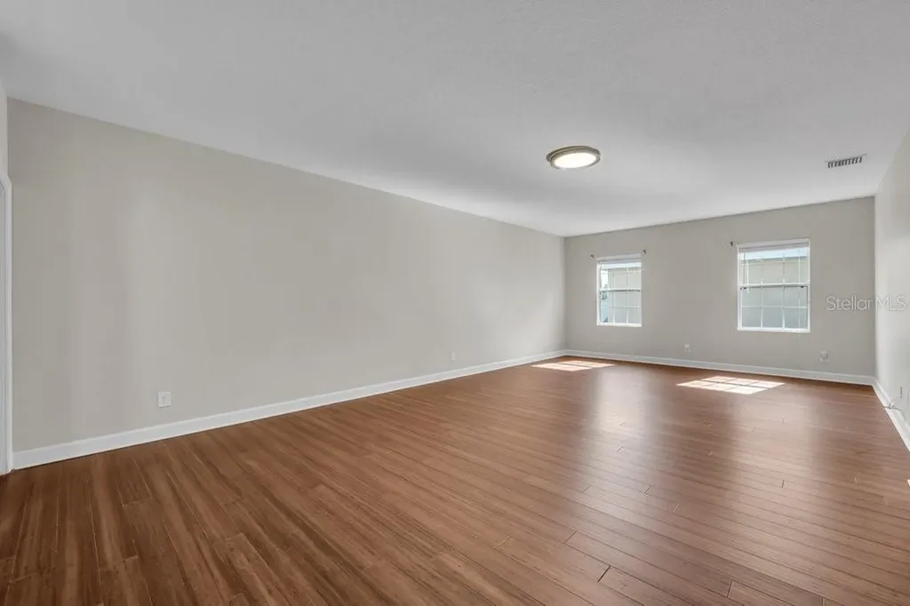16013 Loneoak View Drive Lithia FL 33547