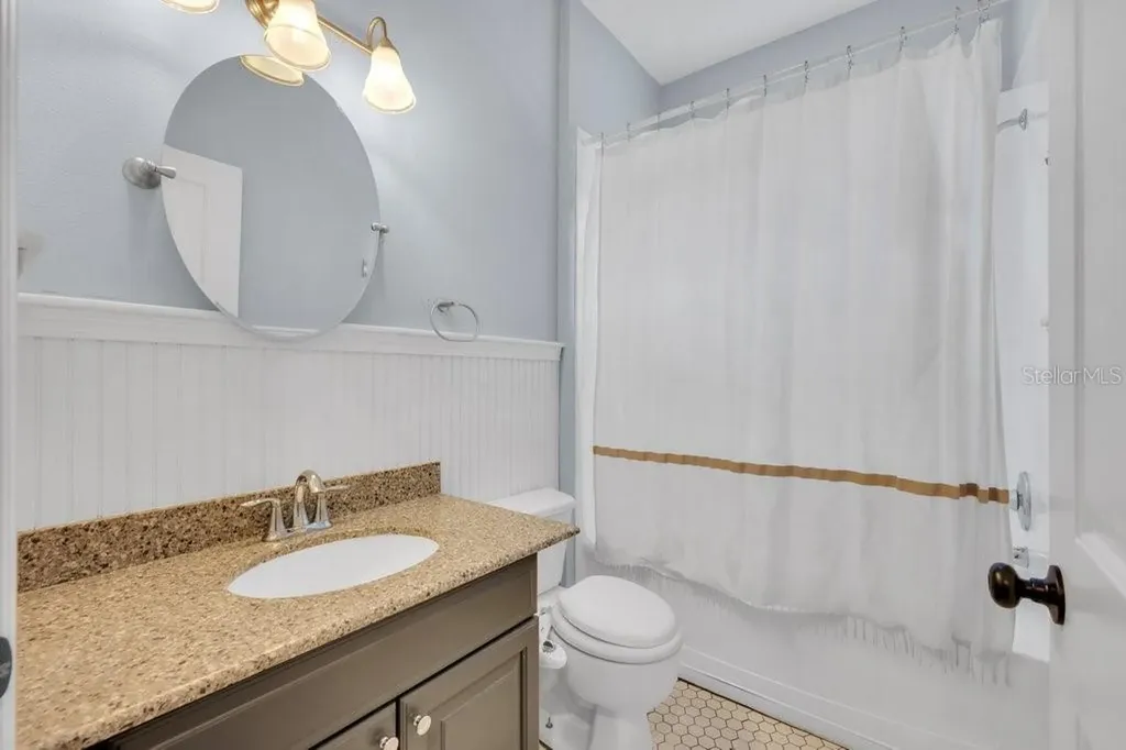 16013 Loneoak View Drive Lithia FL 33547