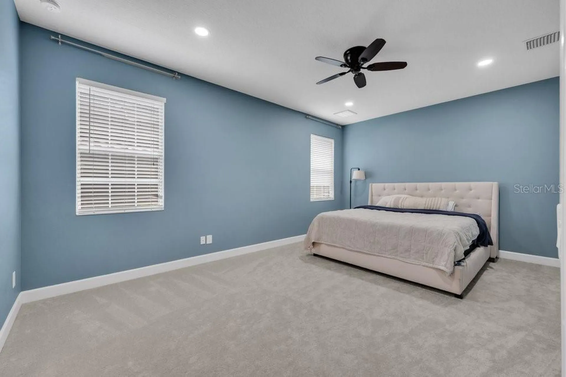 16013 Loneoak View Drive Lithia FL 33547