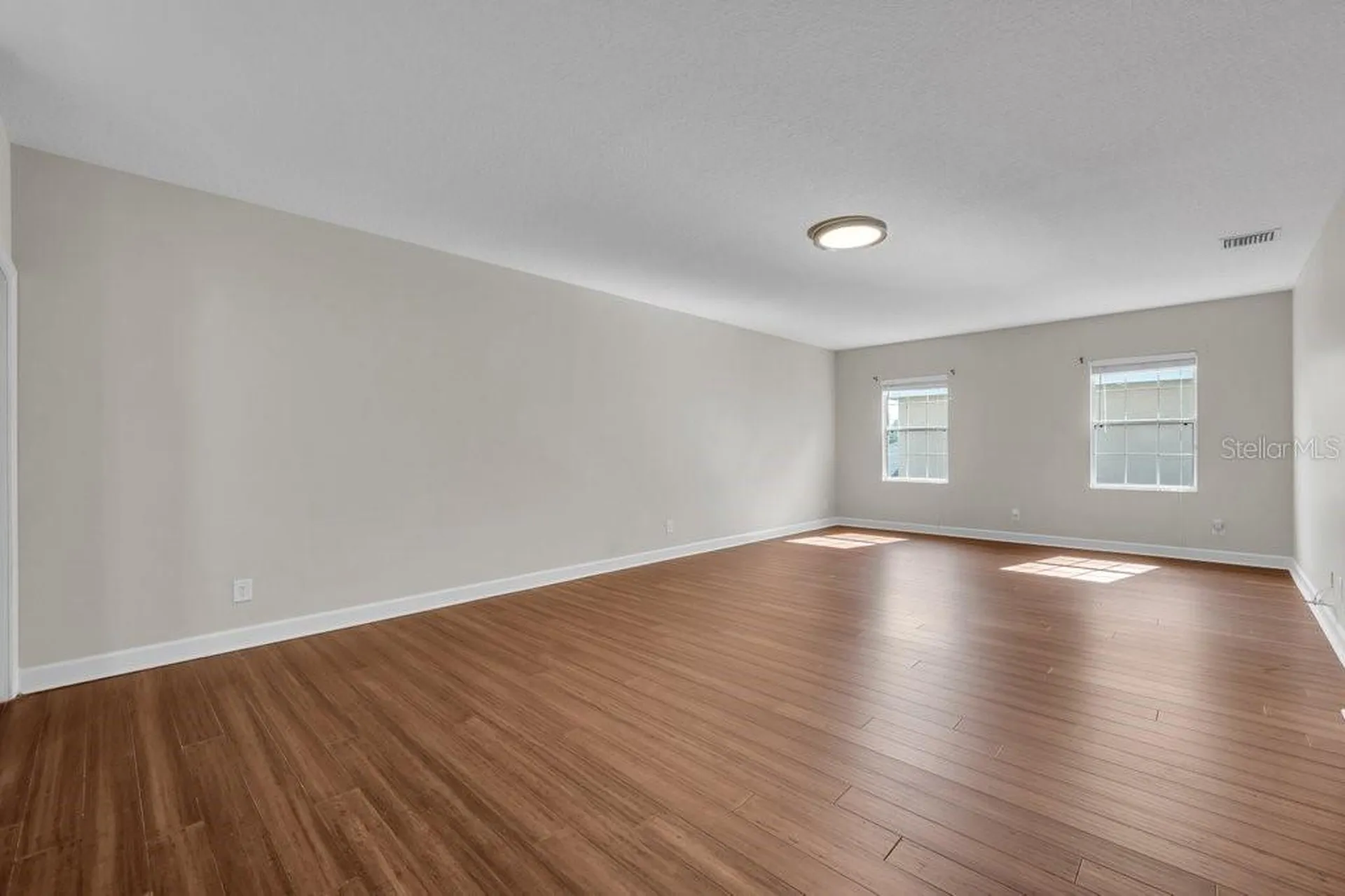 16013 Loneoak View Drive Lithia FL 33547