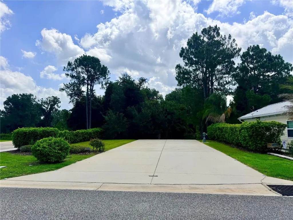 9509 SE 49th Terrace Webster FL 33597