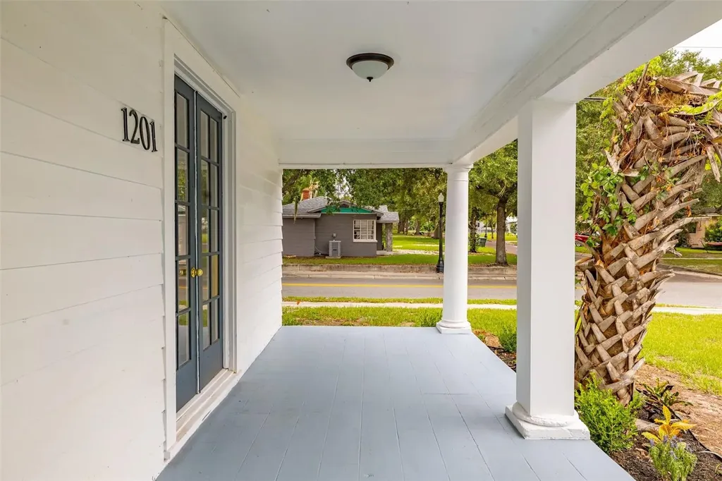 1201 Oakhill Street Lakeland FL 33815