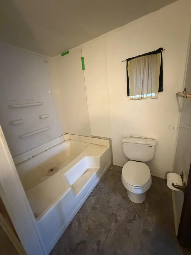 9818 Reylinda Avenue Thonotosassa FL 33592
