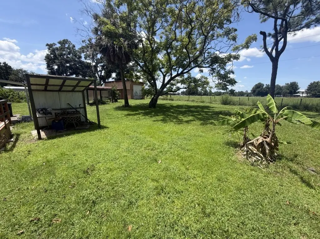9818 Reylinda Avenue Thonotosassa FL 33592