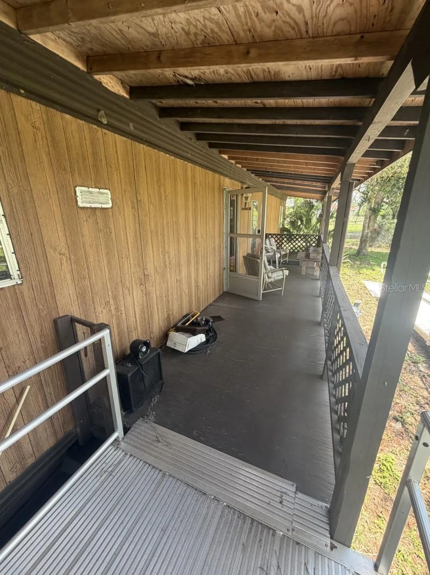9818 Reylinda Avenue Thonotosassa FL 33592