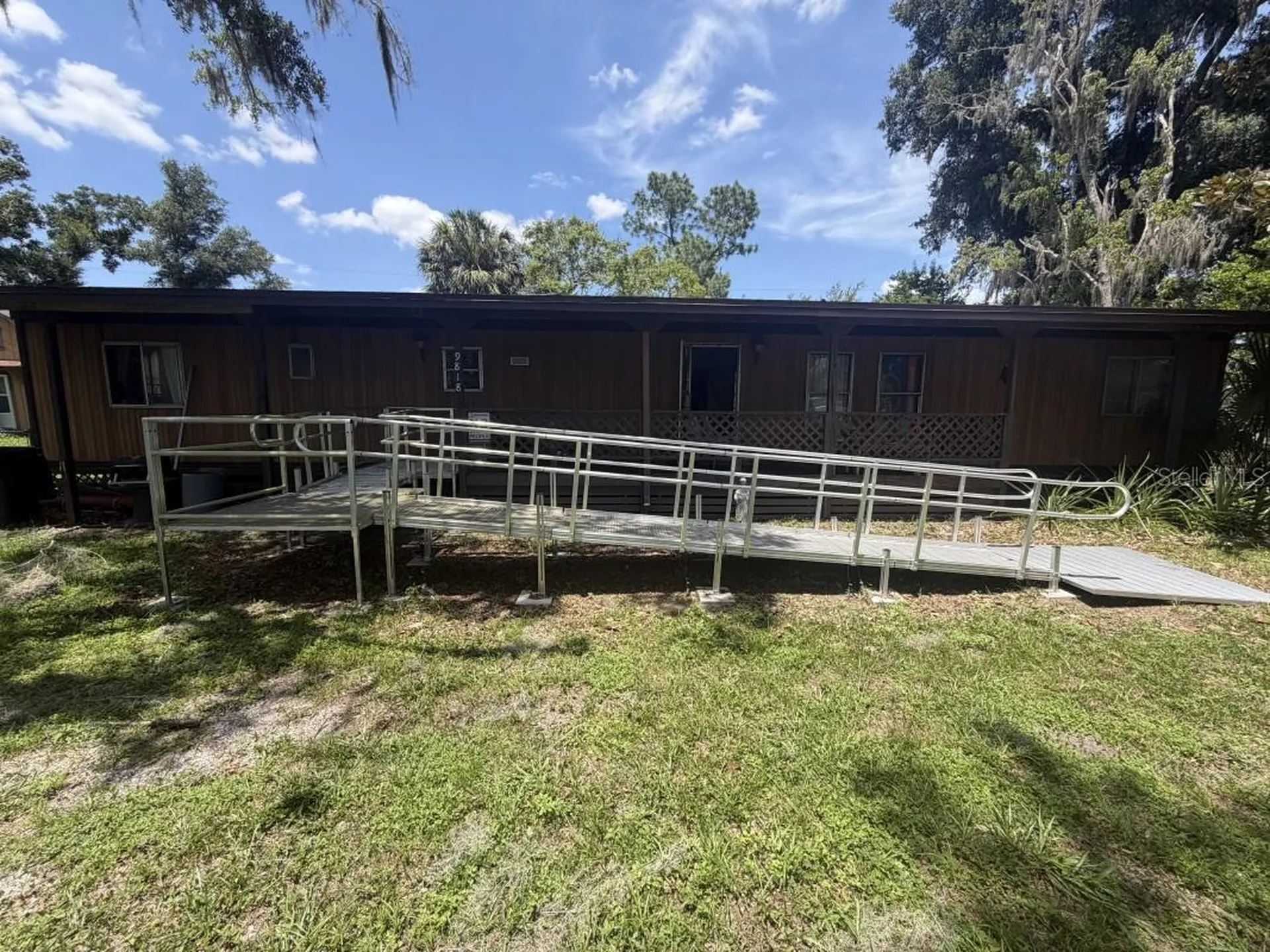 9818 Reylinda Avenue Thonotosassa FL 33592