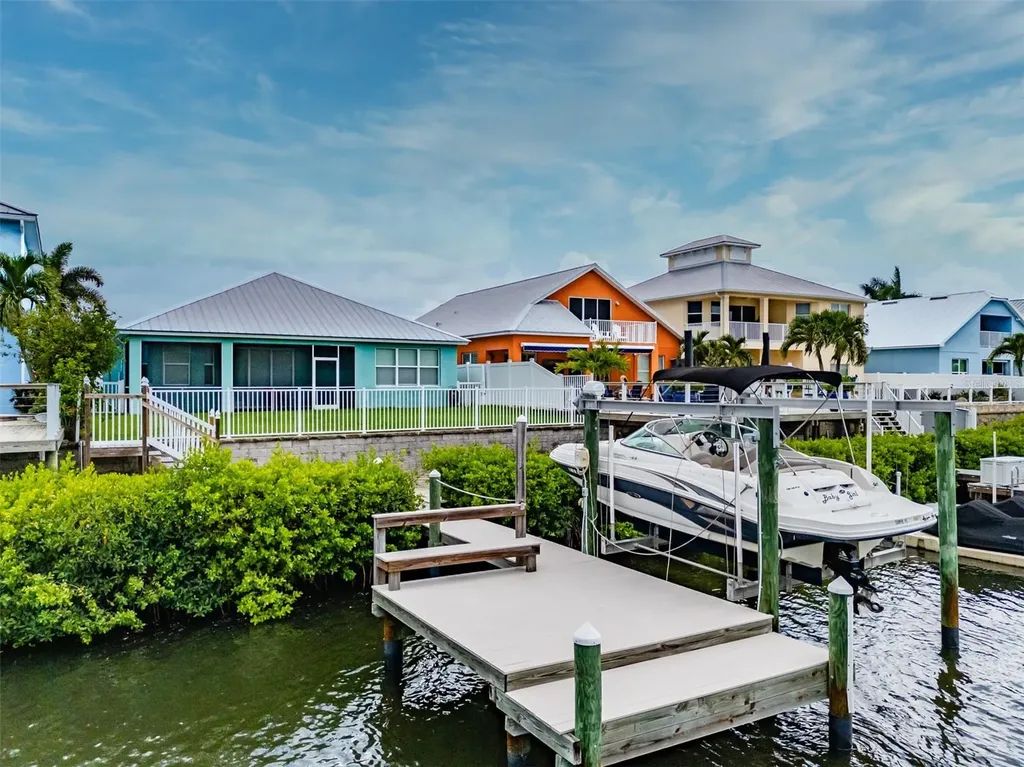 562 Bimini Bay Boulevard Apollo Beach FL 33572