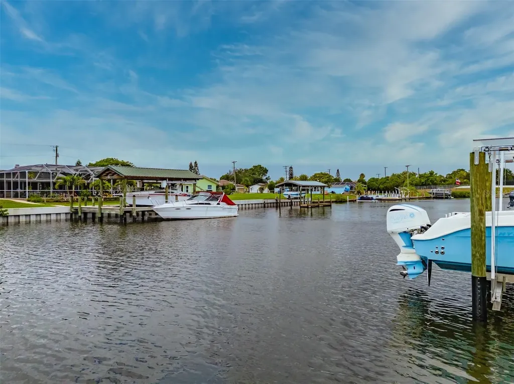 562 Bimini Bay Boulevard Apollo Beach FL 33572