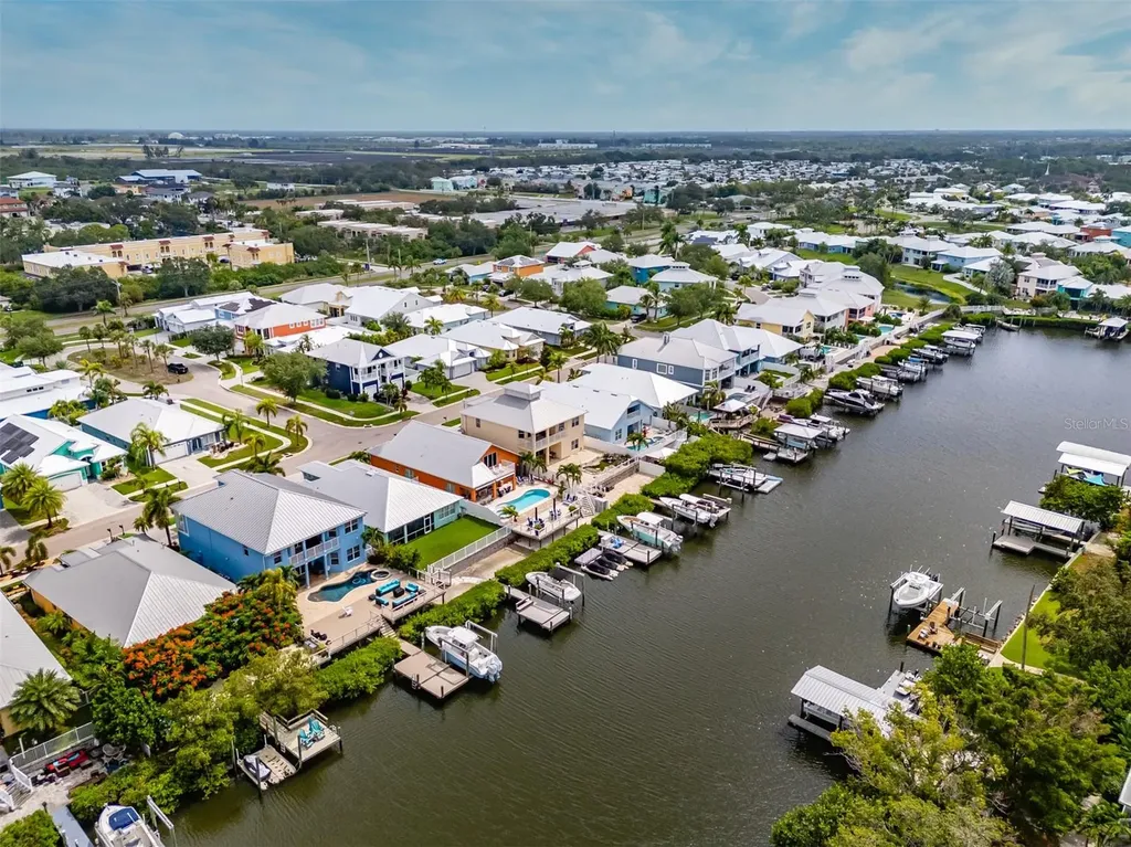 562 Bimini Bay Boulevard Apollo Beach FL 33572