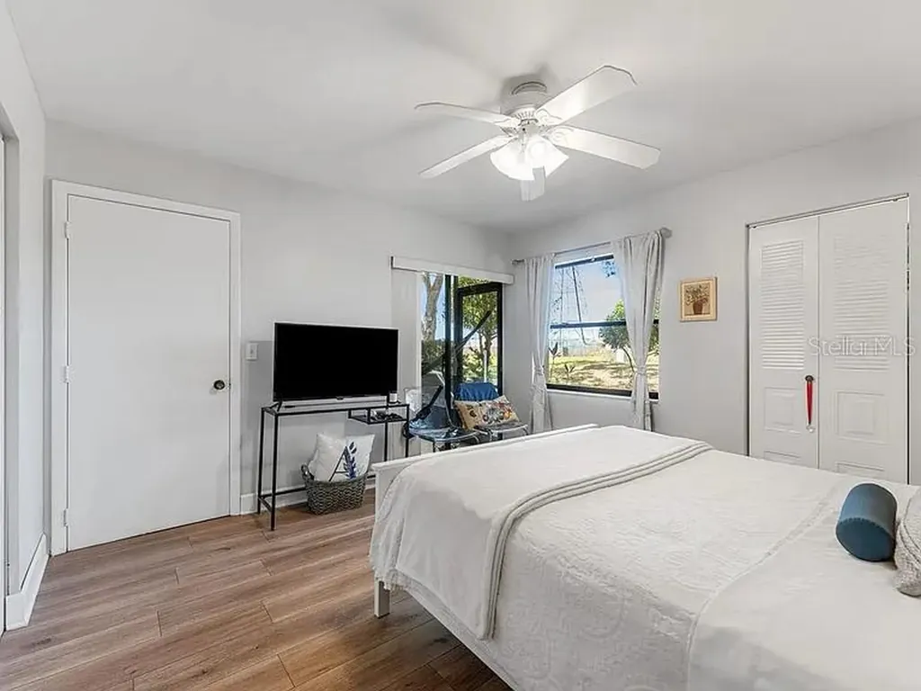109 Meadow Lane Oldsmar FL 34677