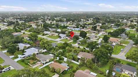 630 E Seminole Drive Venice FL 34293